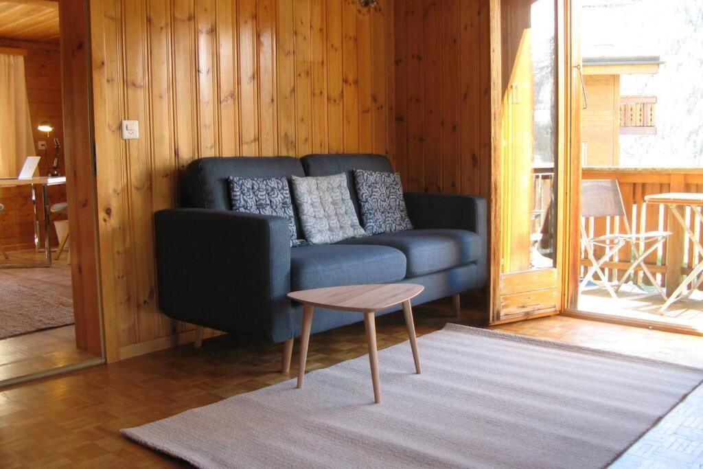 Alpia 26 - Zwei Zimmerwohnung In Traditionellem Walliser Haus Gasenried Zewnętrze zdjęcie